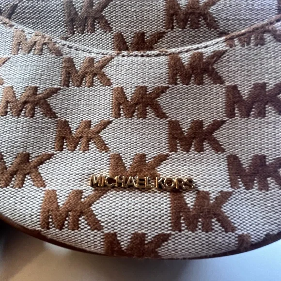 Michael Kors Crossbody NWT - Picture 9 of 9